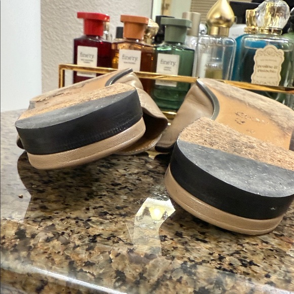 Gucci Tan Leather Mules with Gold horse bit - Picture 5 of 8